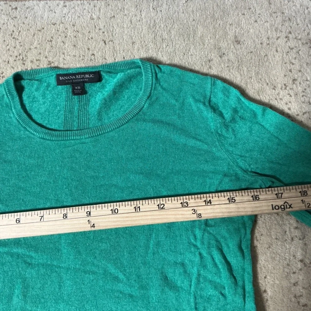 Banana Republic Preppy Silk‎ Cashmere Sweater Womens XS Green Minimalist